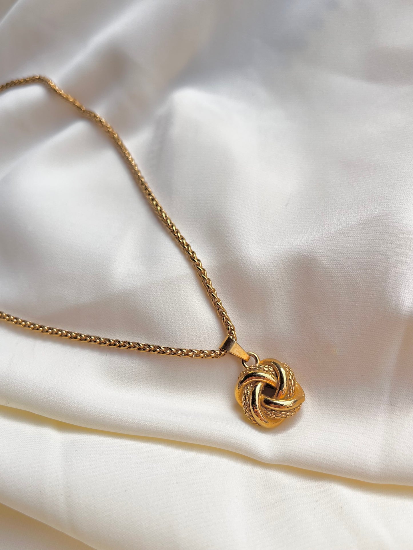 Collier