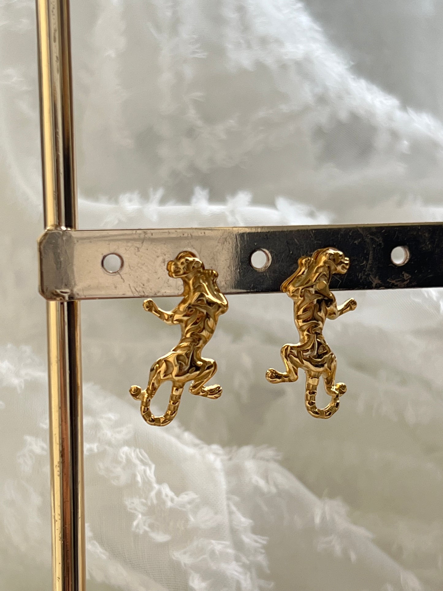 BOUCLES D’OREILLES