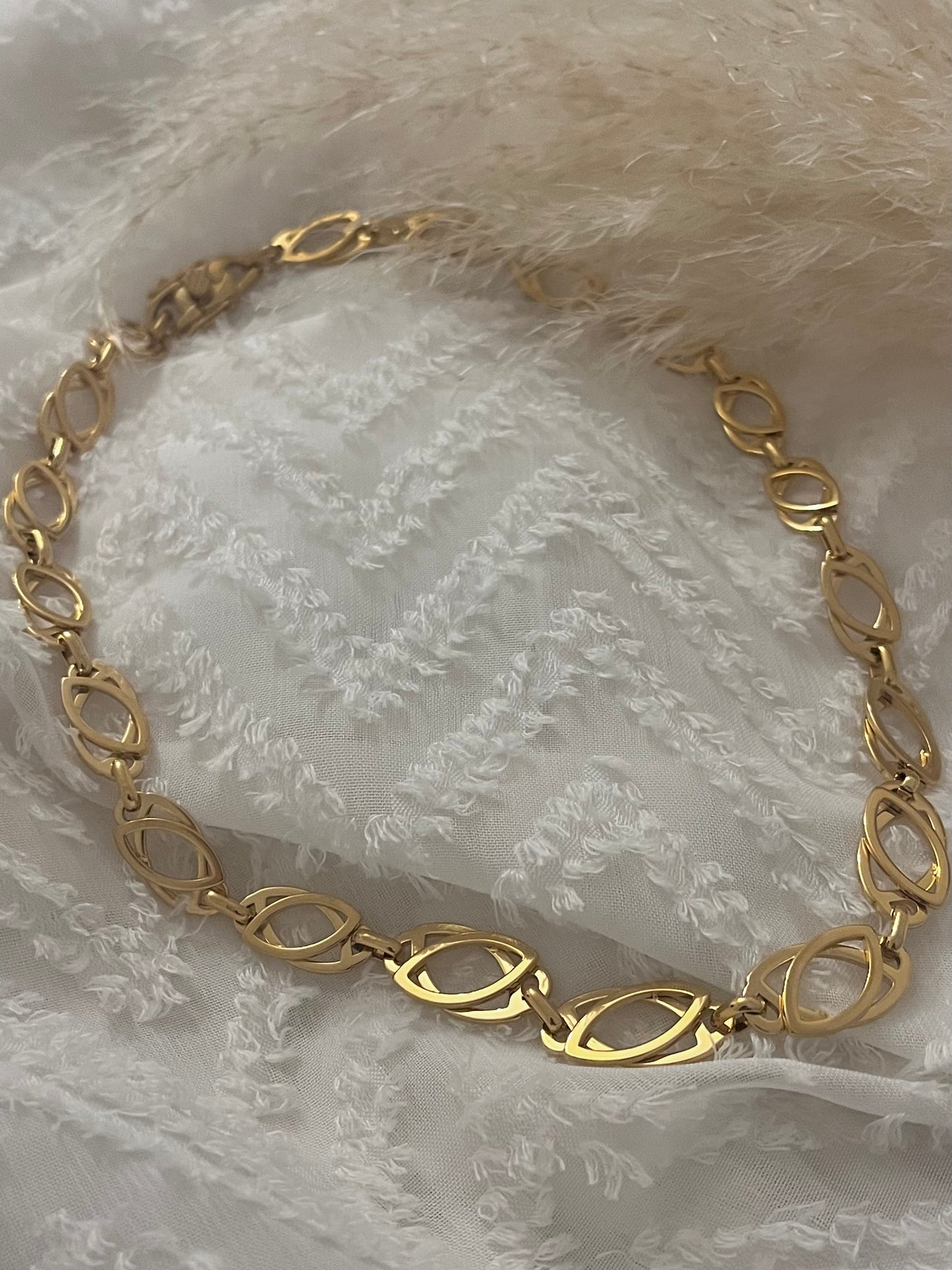 Collier huit