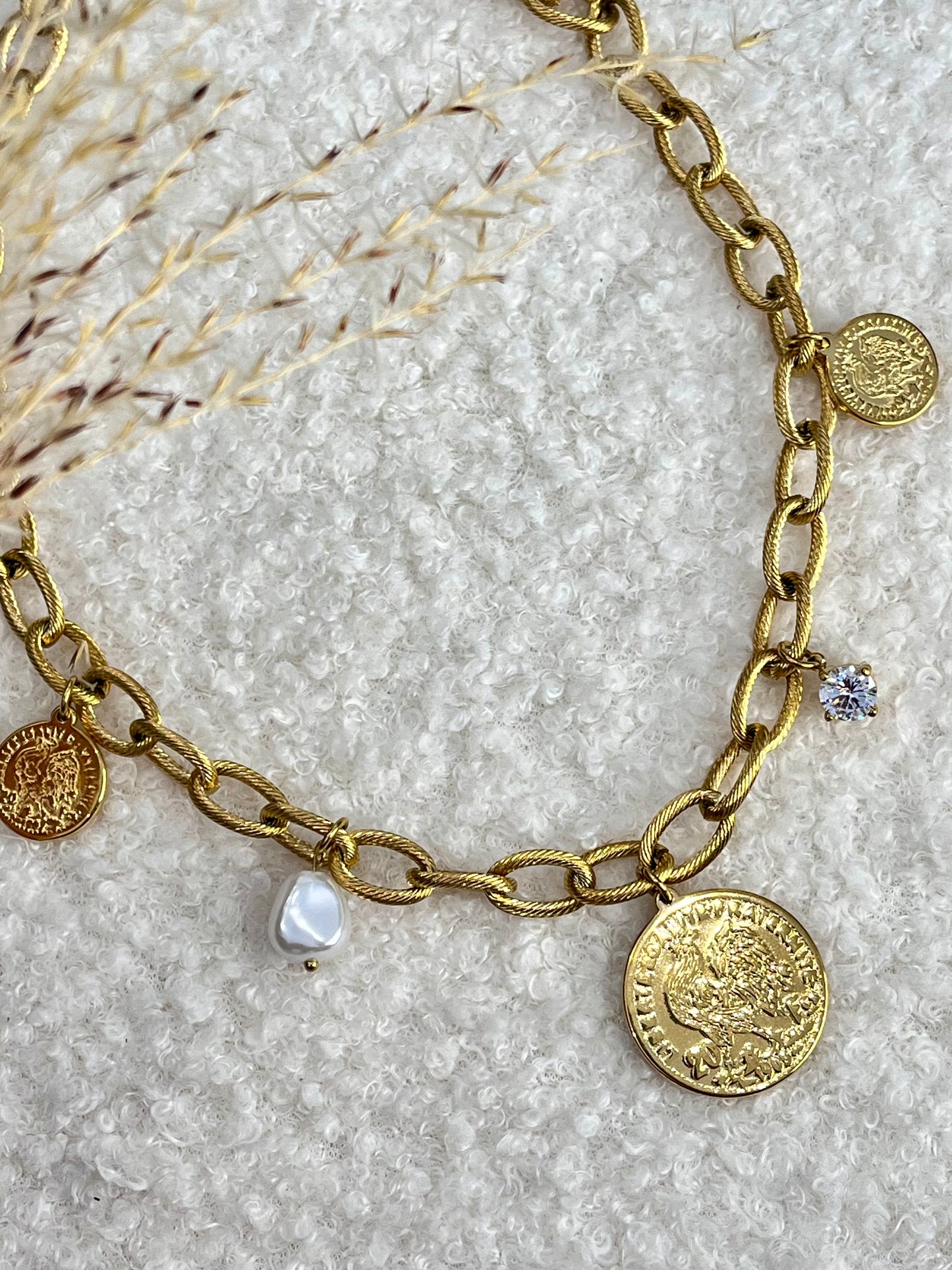 Collier Biblo