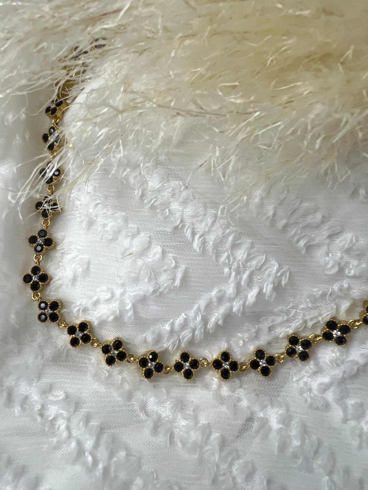 Collier trèfle noir