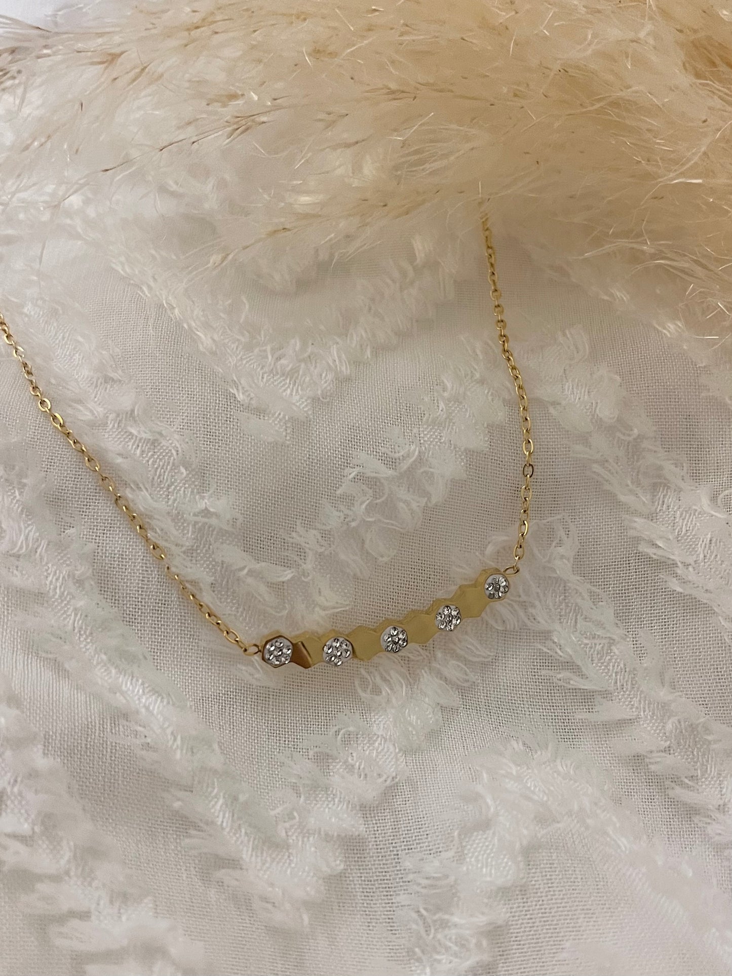 Collier Chahda