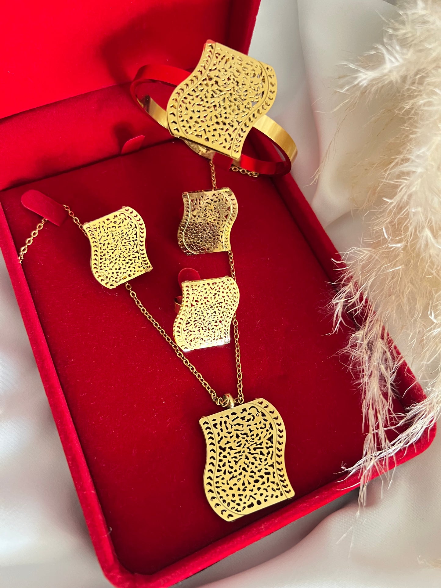 Ensemble 4 pièces avec bague réglable