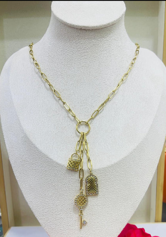 Collier 3